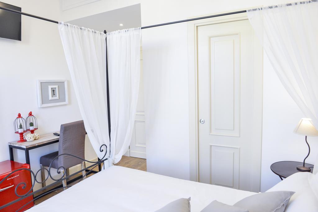 Adelina Guesthouse Rome Room photo