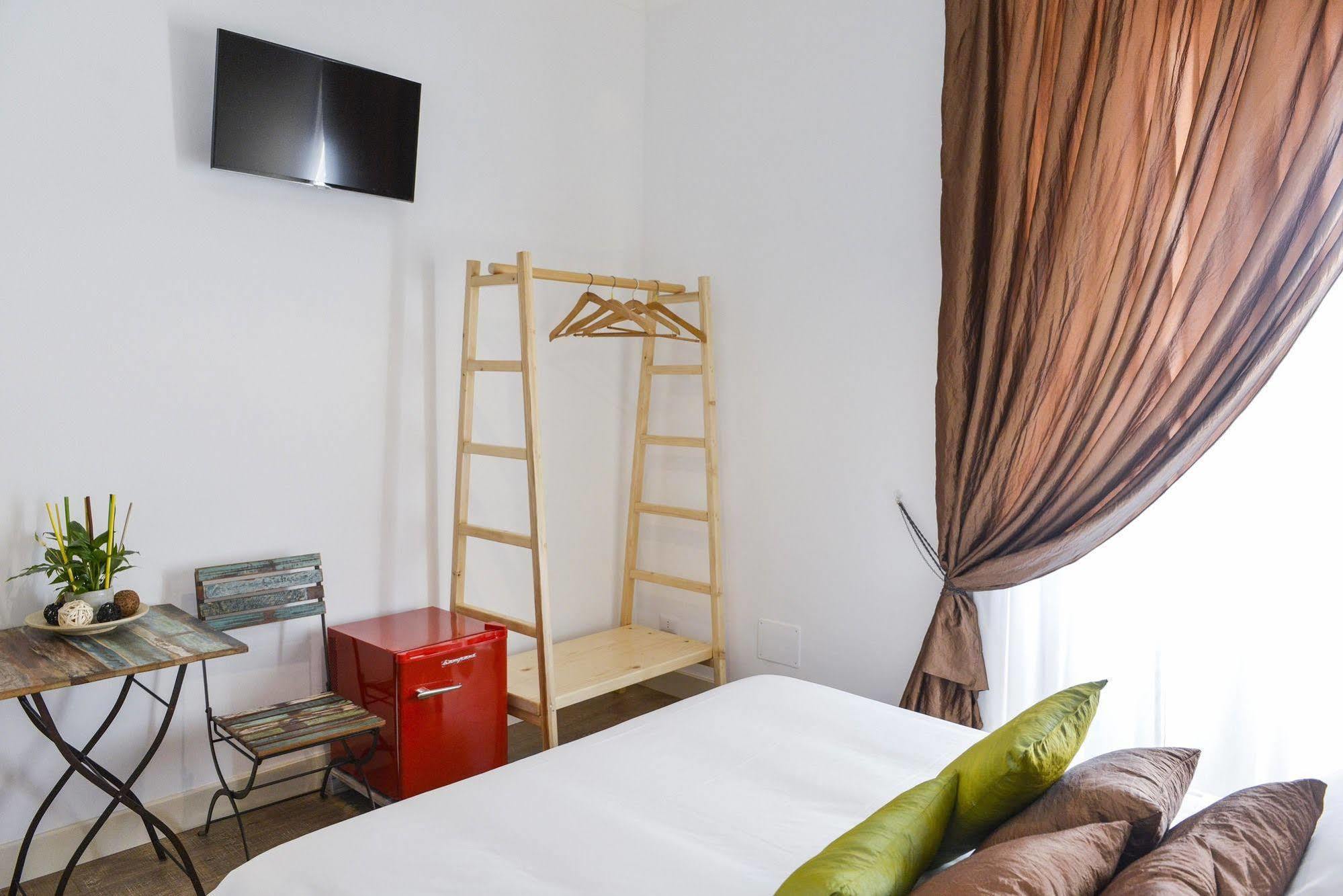 Adelina Guesthouse Rome Exterior photo